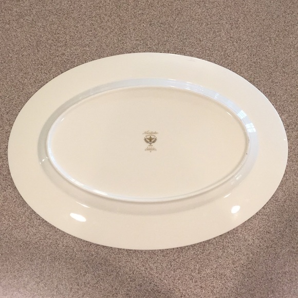 Oval Serving Platter - Randolph by Noritake - Picture 7 of 10